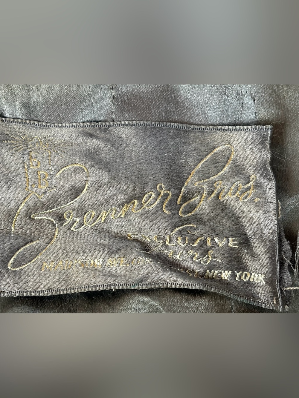 Brenner Bros VTG Real Fox Fur Scarf/Stole, grey/black/cream, silk lined, 75”L - Picture 9 of 11